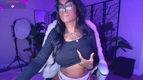 Tatted Queen online show from May 26, 7:42 pm