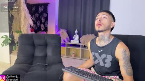 Snapshot of tattoguys_cums chatting on October 22, 2:48 am Jonathan Juan online show from October 22, 2:48 am