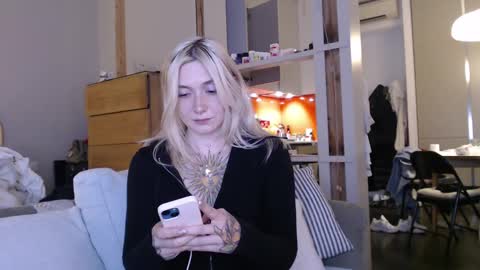 tattoobbgirl online show from March 4, 7:43 pm