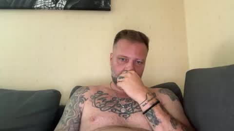 tattoomanforgirls online show from June 28, 1:18 pm