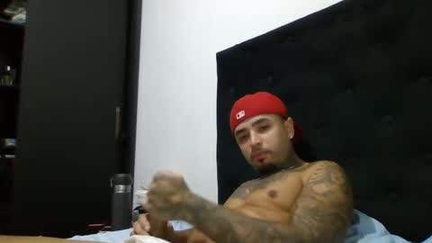 tatuadospp online show from April 30, 6:46 pm