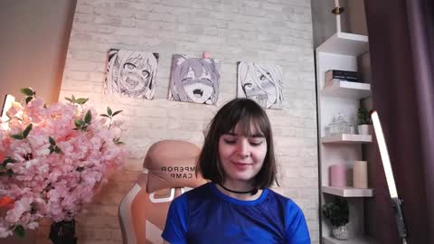 Taya online show from December 13, 1:44 pm