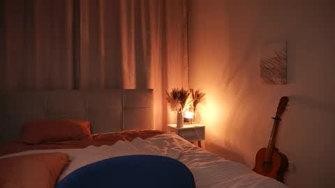 Taya online show from March 9, 4:44 pm