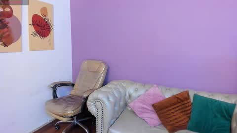 Taylor Bennet online show from December 2, 7:12 pm