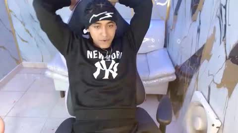 Taylor online show from February 28, 3:21 am