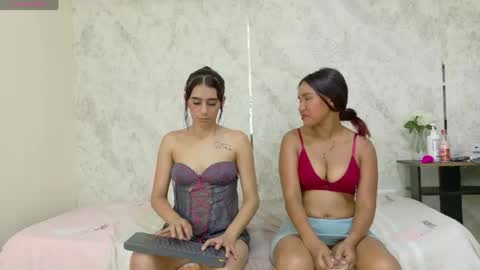 taylor_gil0 online show from May 1, 8:58 pm