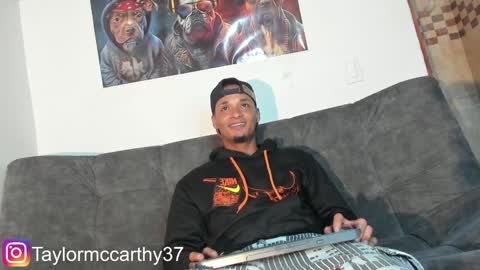 Taylor Mccarthy online show from January 3, 4:00 am