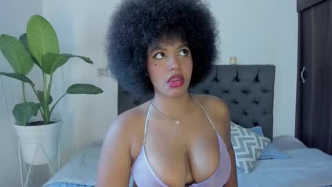 Taylor  online show from November 9, 8:00 pm