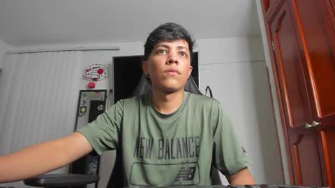 taylorsorf online show from December 11, 11:32 pm