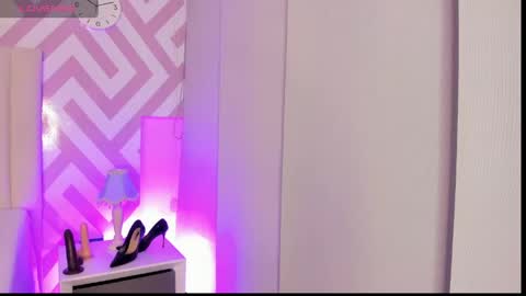 Tayra horny for you online show from April 20, 5:32 am