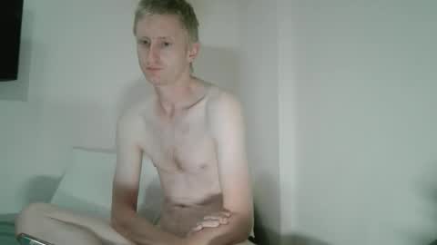 tcute0 online show from December 17, 9:32 pm