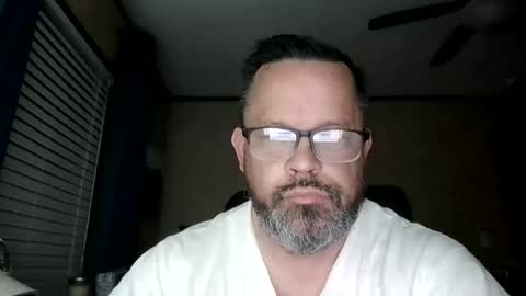 tdhawk87 online show from April 27, 8:56 am