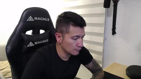 DYNAMITE DUO69 online show from April 23, 12:13 pm