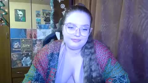 Teasing Dora online show from January 6, 7:40 pm