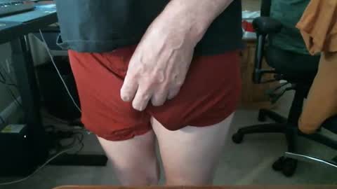 Snapshot of techloot chatting on October 22, 5:25 pm techloot online show from October 22, 5:25 pm