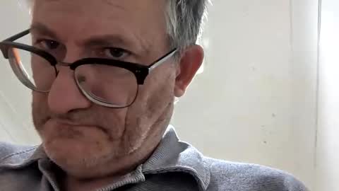 Theodore online show from February 8, 1:11 pm