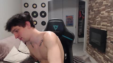 Teddy online show from November 23, 1:58 am