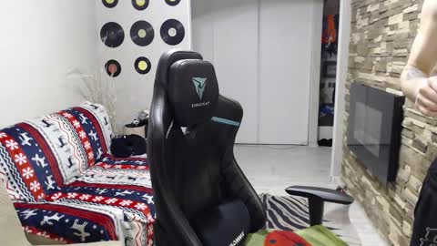 Teddy online show from December 4, 6:57 am