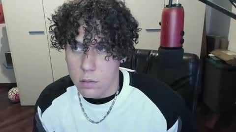 tedhmicro25 online show from December 1, 6:06 pm