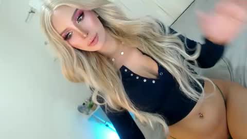 EVA GLASSCOTT online show from October 7, 7:37 am