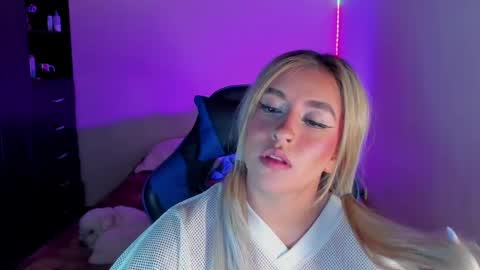 Sara online show from April 9, 7:25 am