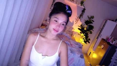 temptessa20 online show from November 17, 2:30 pm