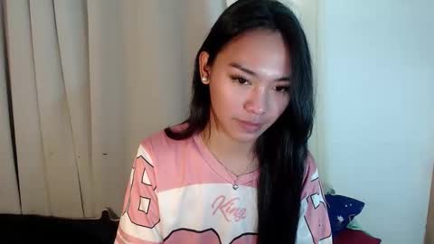 YOGIRL MAXINE online show from May 12, 6:11 am