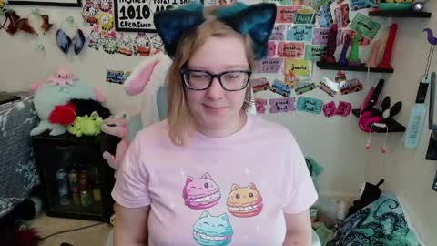 Pixie and Tentacle Overlord online show from April 22, 7:21 pm