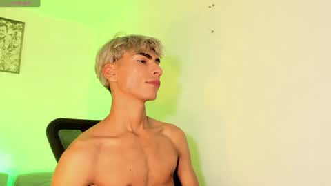 Snapshot of teo_369 chatting on September 11, 4:41 pm Teo online show from September 11, 4:41 pm