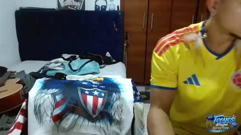 teoyes_ online show from June 18, 4:40 am