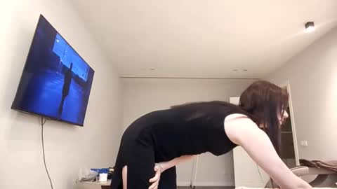 Lina online show from October 31, 10:15 am