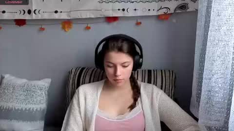 Anny Simpson online show from November 27, 7:05 am