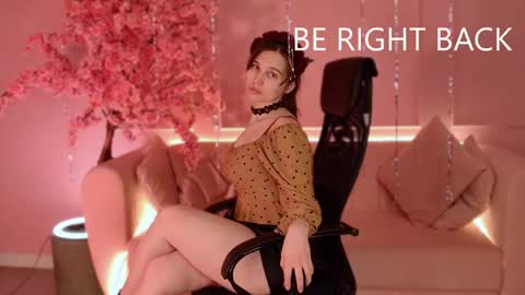 Tessa online show from May 13, 6:12 am
