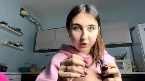 Tess online show from October 16, 8:29 pm