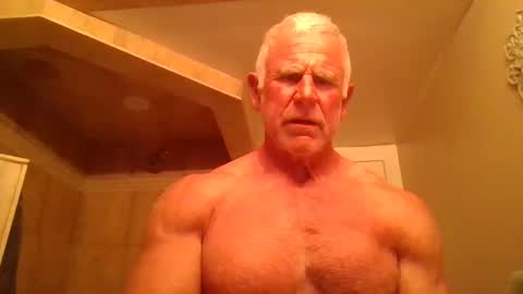 texasboy1978 online show from October 16, 4:34 am