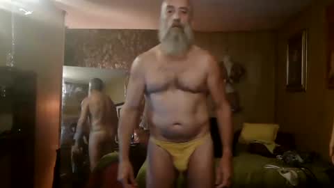 Snapshot of tha_commander69 chatting on December 3, 4:11 pm tha Commander69 online show from December 3, 4:11 pm