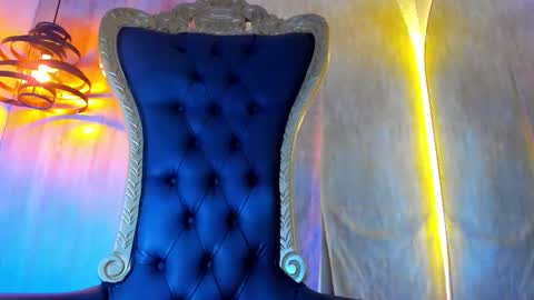 thaddeus king online show from December 5, 1:49 am