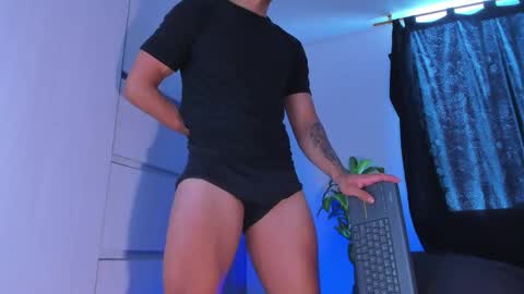 thadeo_king online show from May 30, 4:16 pm