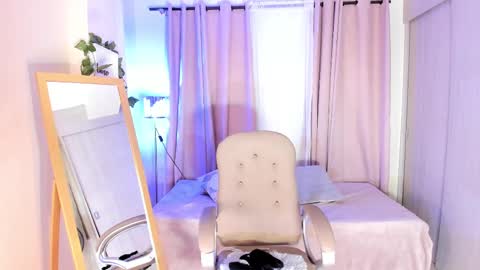 Thais online show from March 4, 12:22 pm