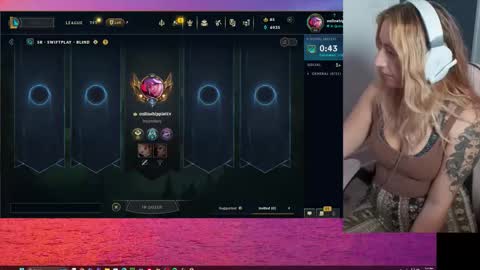 thaliacollinsss online show from February 26, 12:03 am