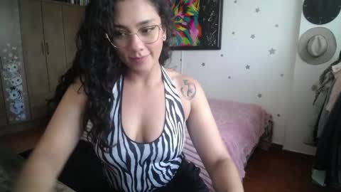    online show from April 18, 7:40 pm