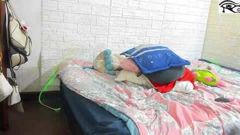 Thalia   online show from December 13, 8:04 pm