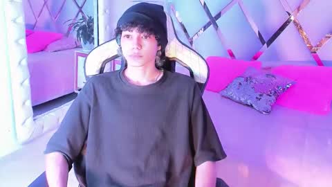 thanier_18 online show from February 27, 7:28 pm