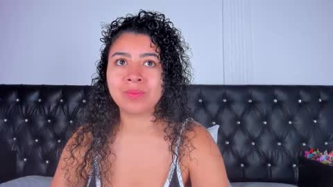 thara webstter online show from September 25, 12:01 pm