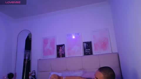   online show from March 1, 1:37 pm