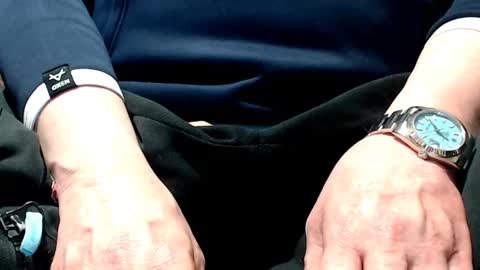 Snapshot of the1pocketrocket chatting on January 18, 12:35 am the1pocketrocket online show from January 18, 12:35 am