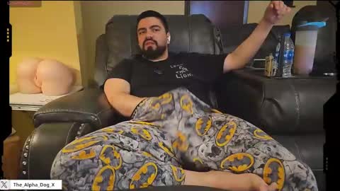 the_alpha_dog_xxx online show from February 10, 4:04 pm