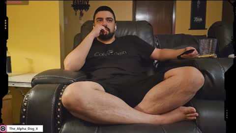 the_alpha_dog_xxx online show from February 9, 11:46 pm