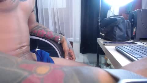 Snapshot of the_best_fox chatting on October 21, 4:32 pm the girl of your dreams online show from October 21, 4:32 pm