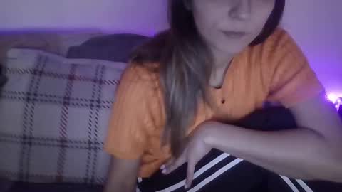 the crazy travellers online show from November 25, 9:52 am